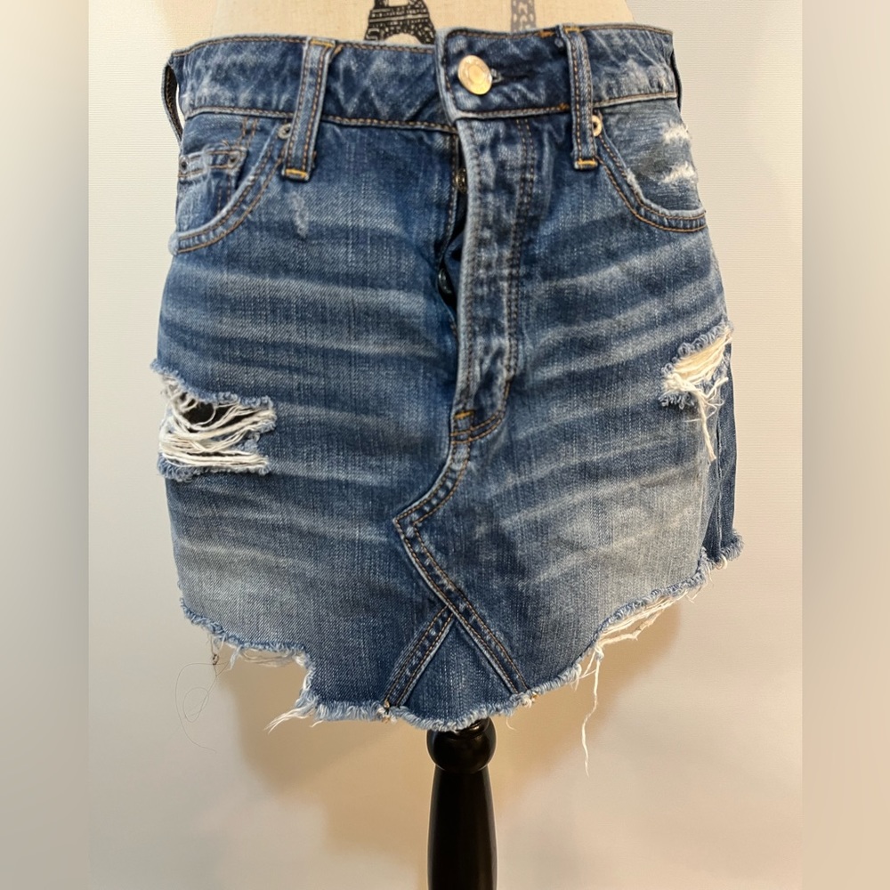 AMERICAN EAGLE Denim Distressed Button-fly Mini Skirt.